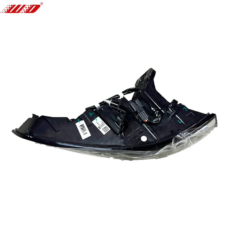 X02-41330011 – Linkes Rücklicht – L8 X02-41330012 – Rechtes Rücklicht – L8